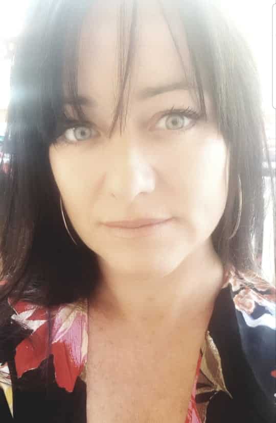 Nathalie Royer praticienne hypnose formée au campus international d hypnose spirituelle de régression CIHR